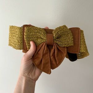 Brown bow belt